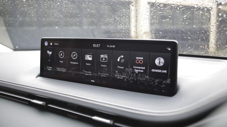 GENESIS GV70 DIESEL ESTATE 2.2D [201] Premium 5dr Auto AWD